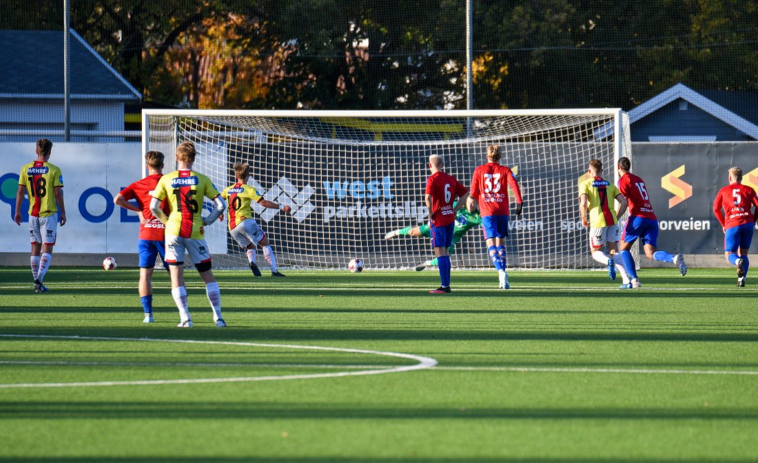 Trønderne tar ledelsen på straffe.