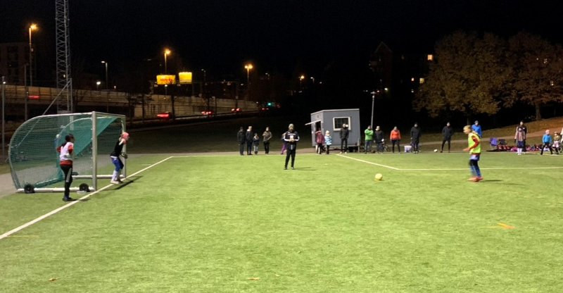 Skeid tar straffer i finalen.