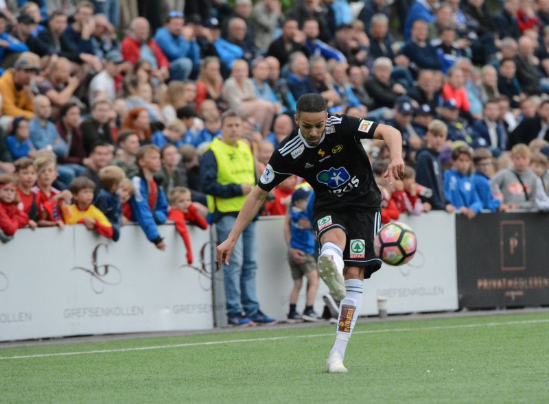 Ahmad El Amrani scoret på et herlig frispark!